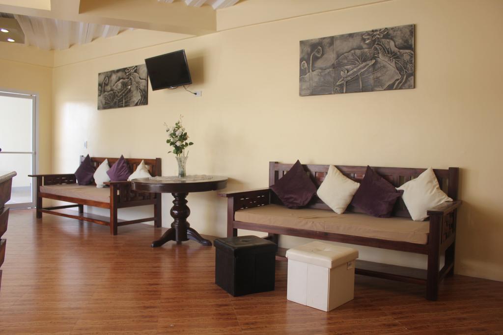 Dahome Pension Vigan Esterno foto
